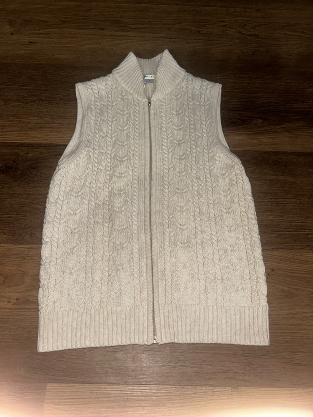 Pendleton Cream Cable-Knit Zip V-Neck Sweater Vest